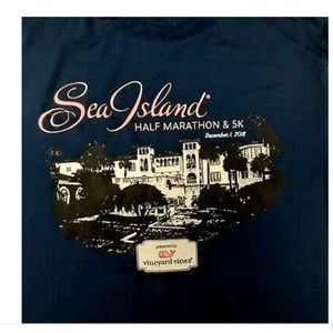 Vineyard Vines Men's Performance Material T-shirt